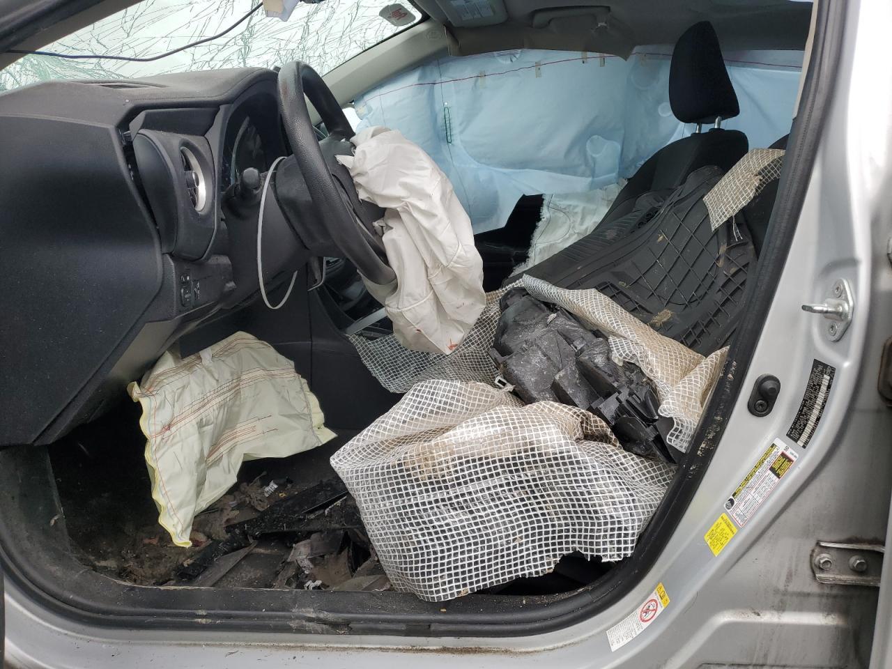 2019 TOYOTA COROLLA L - Image 7