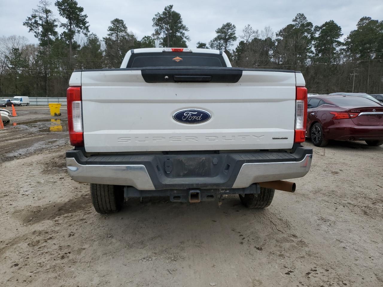 2017 FORD F250 SUPER - Image 6