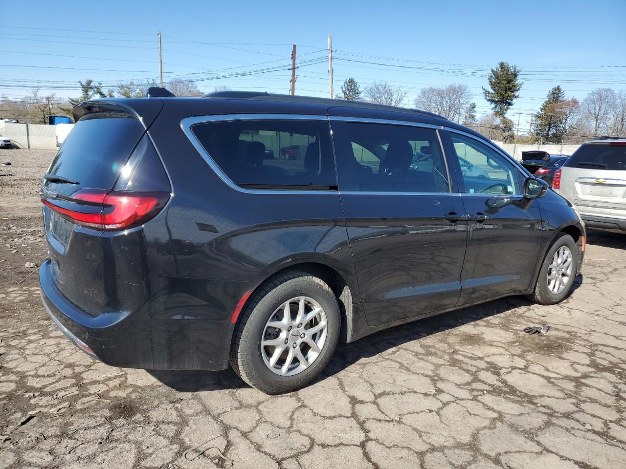 2022 CHRYSLER PACIFICA T - Image 3