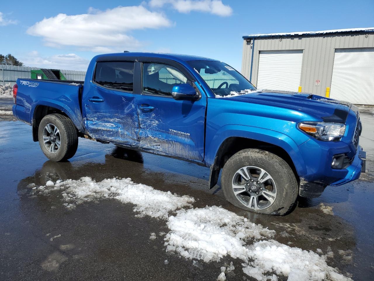 2018 TOYOTA TACOMA DOU - Фото 4