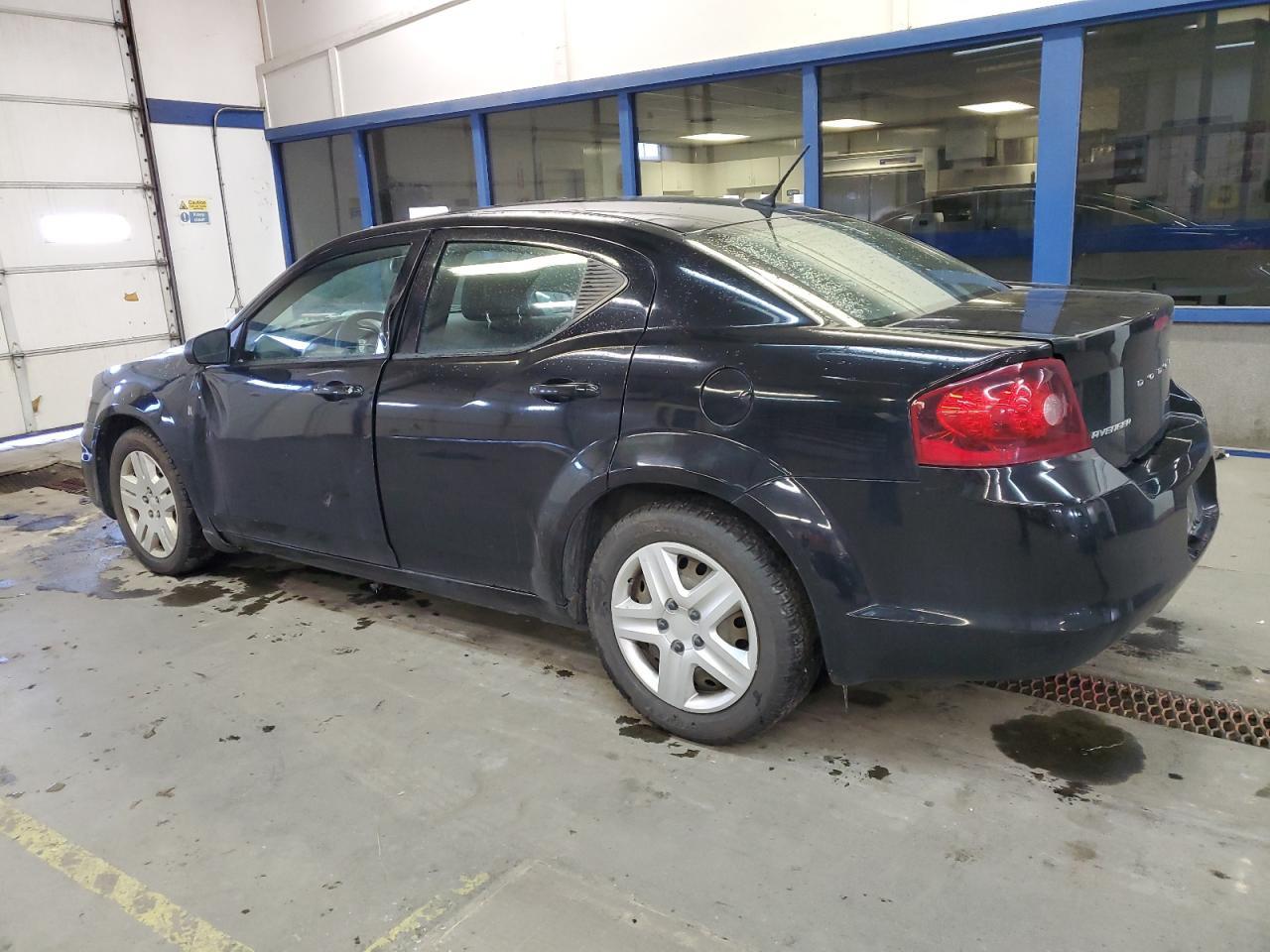 2014 DODGE AVENGER SE - Image 2