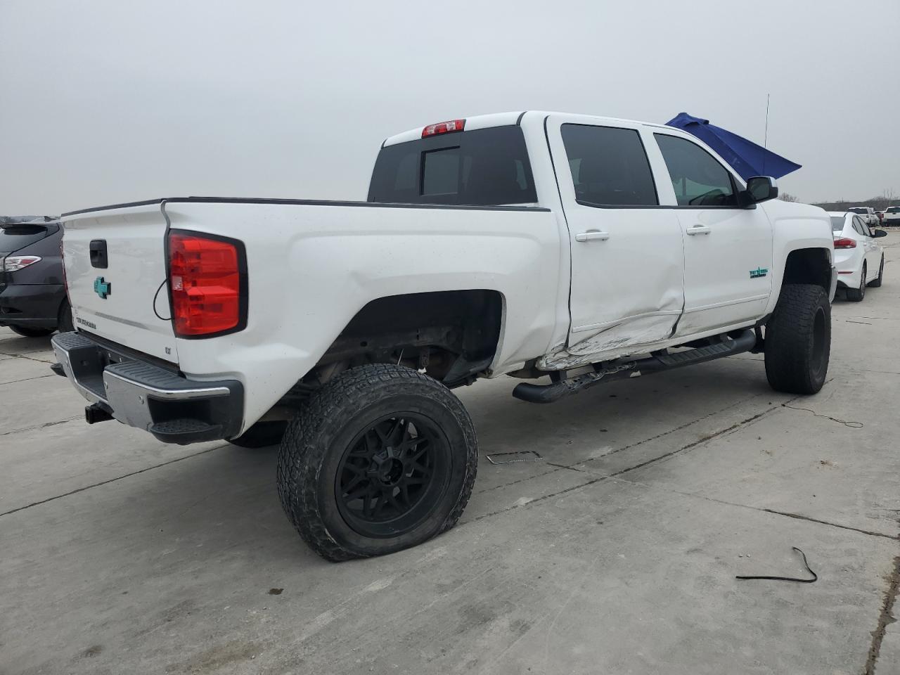 2018 CHEVROLET SILVERADO - Фото 3