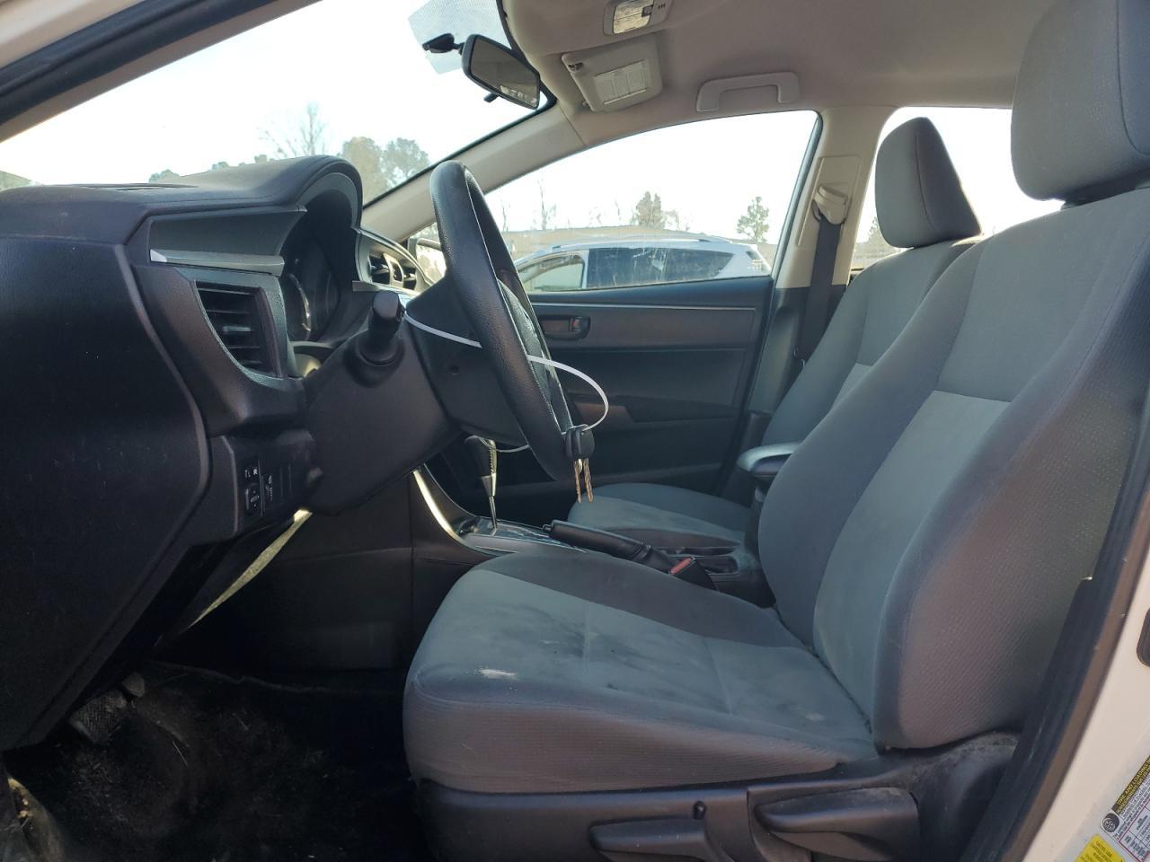2015 TOYOTA COROLLA L - Image 7