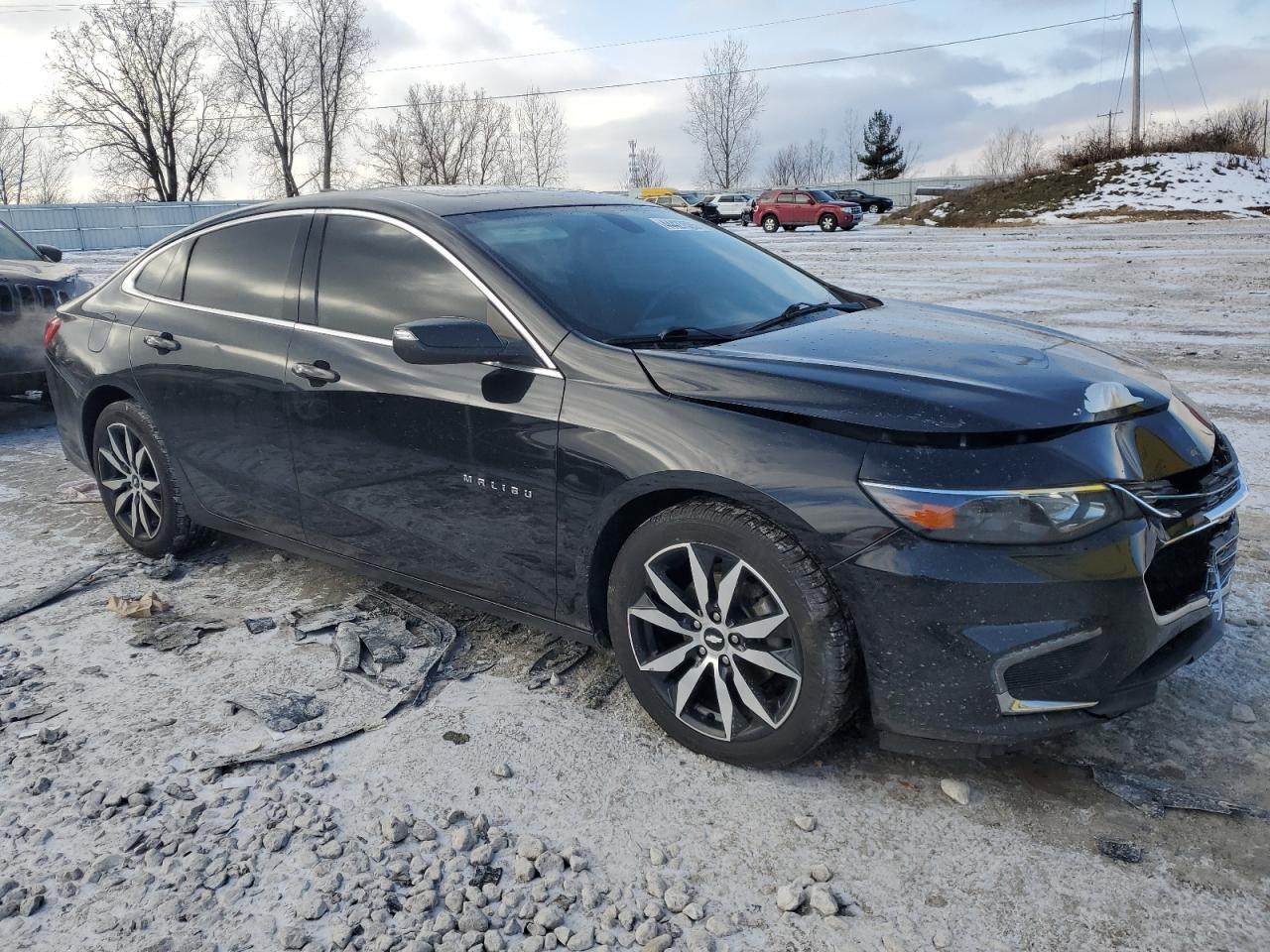 2017 CHEVROLET MALIBU LT - Image 4