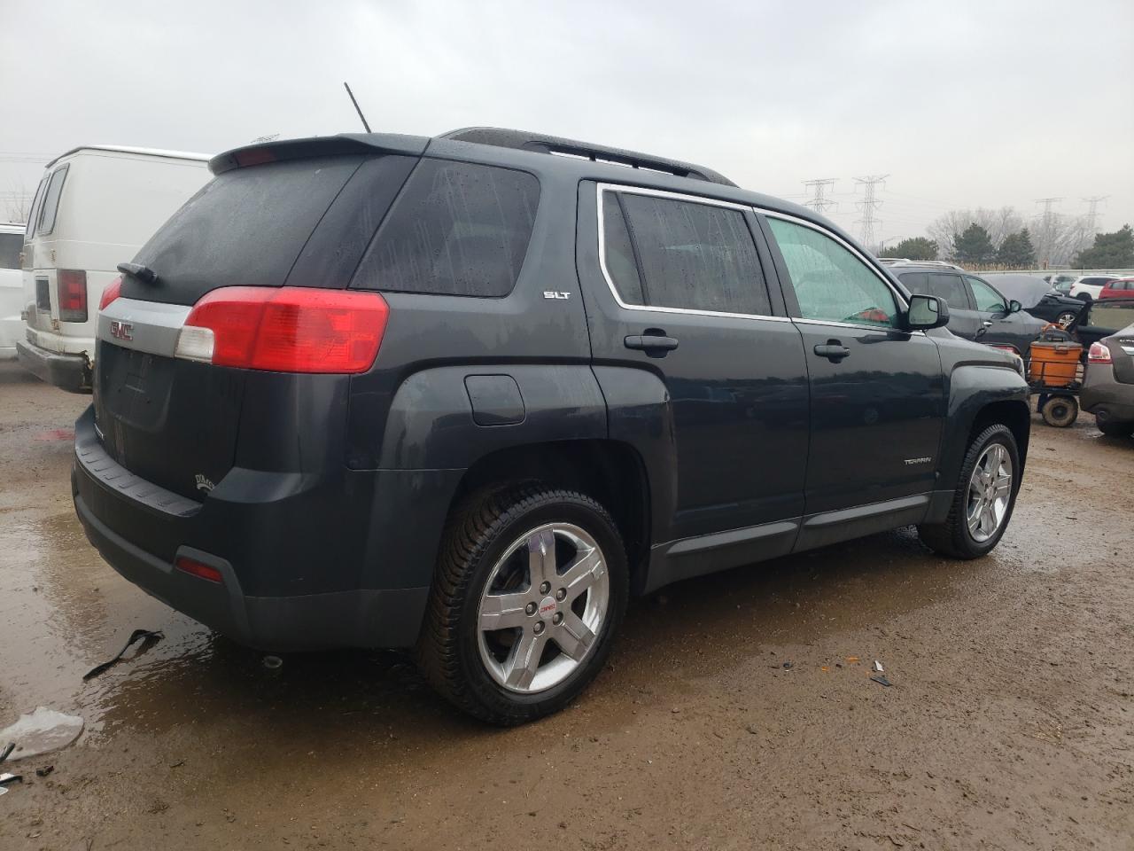 2013 GMC TERRAIN SL - Image 3