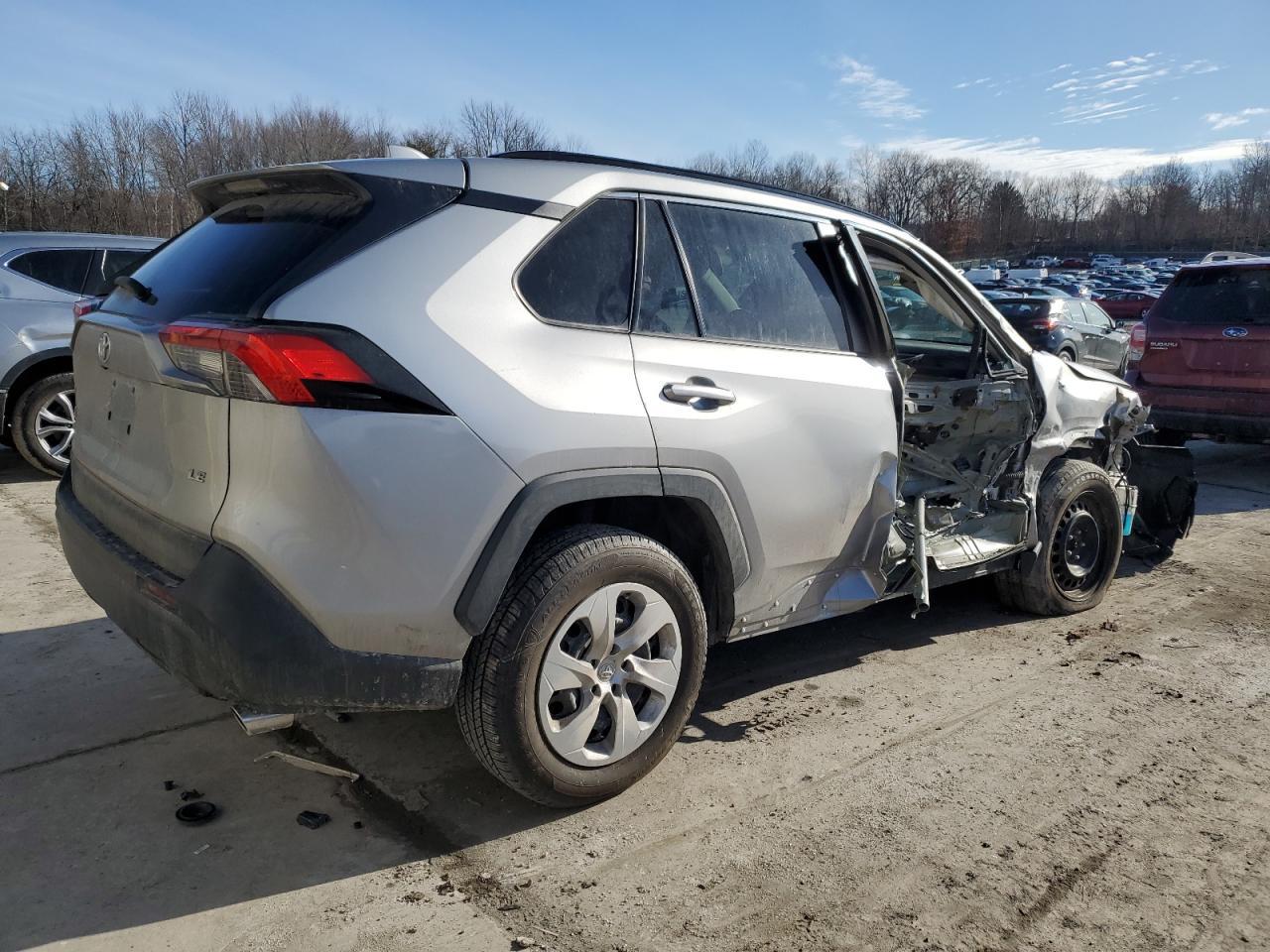 2021 TOYOTA RAV4 LE - Image 3