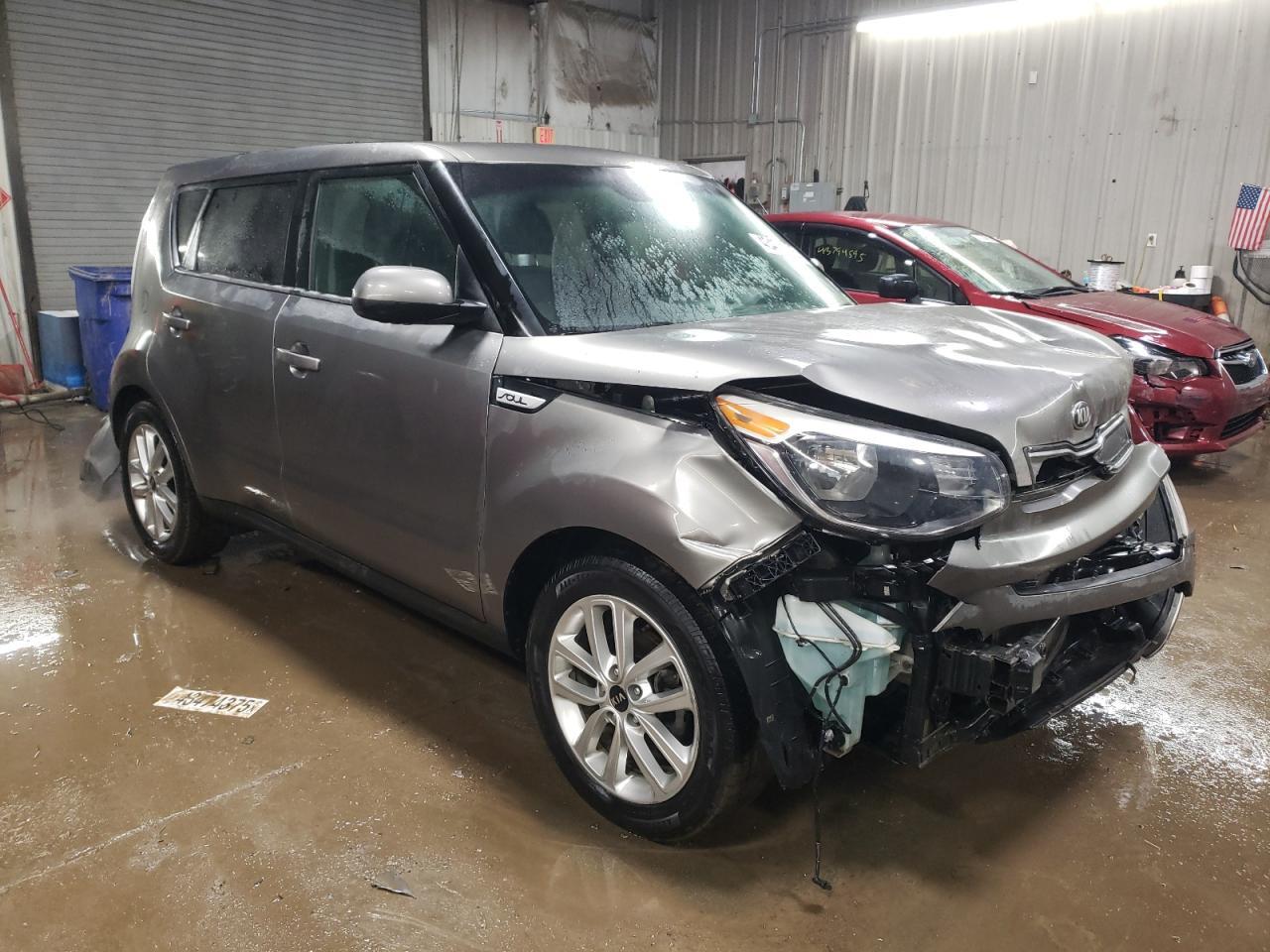 2019 KIA SOUL + - Image 4