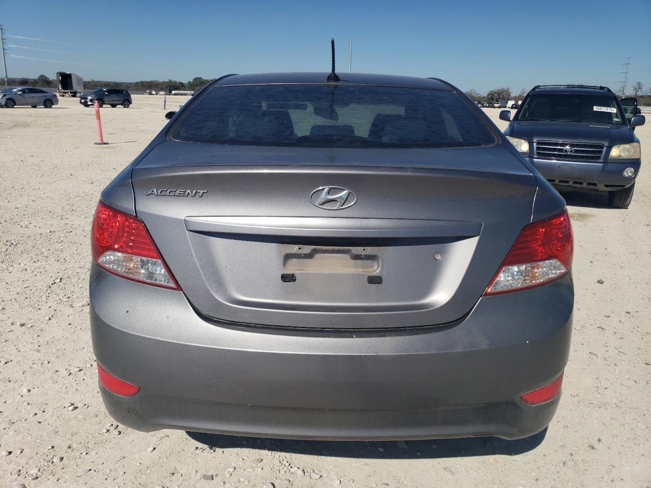 2014 HYUNDAI ACCENT GLS - Image 6
