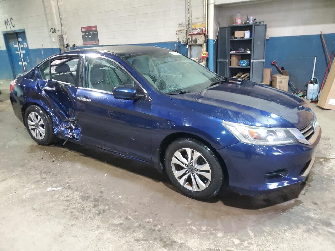 2014 HONDA ACCORD LX - Image 4