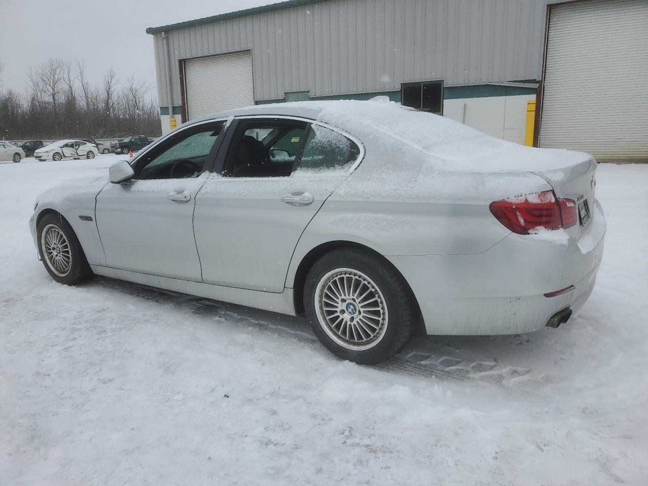 2013 BMW 528 XI - Фото 2