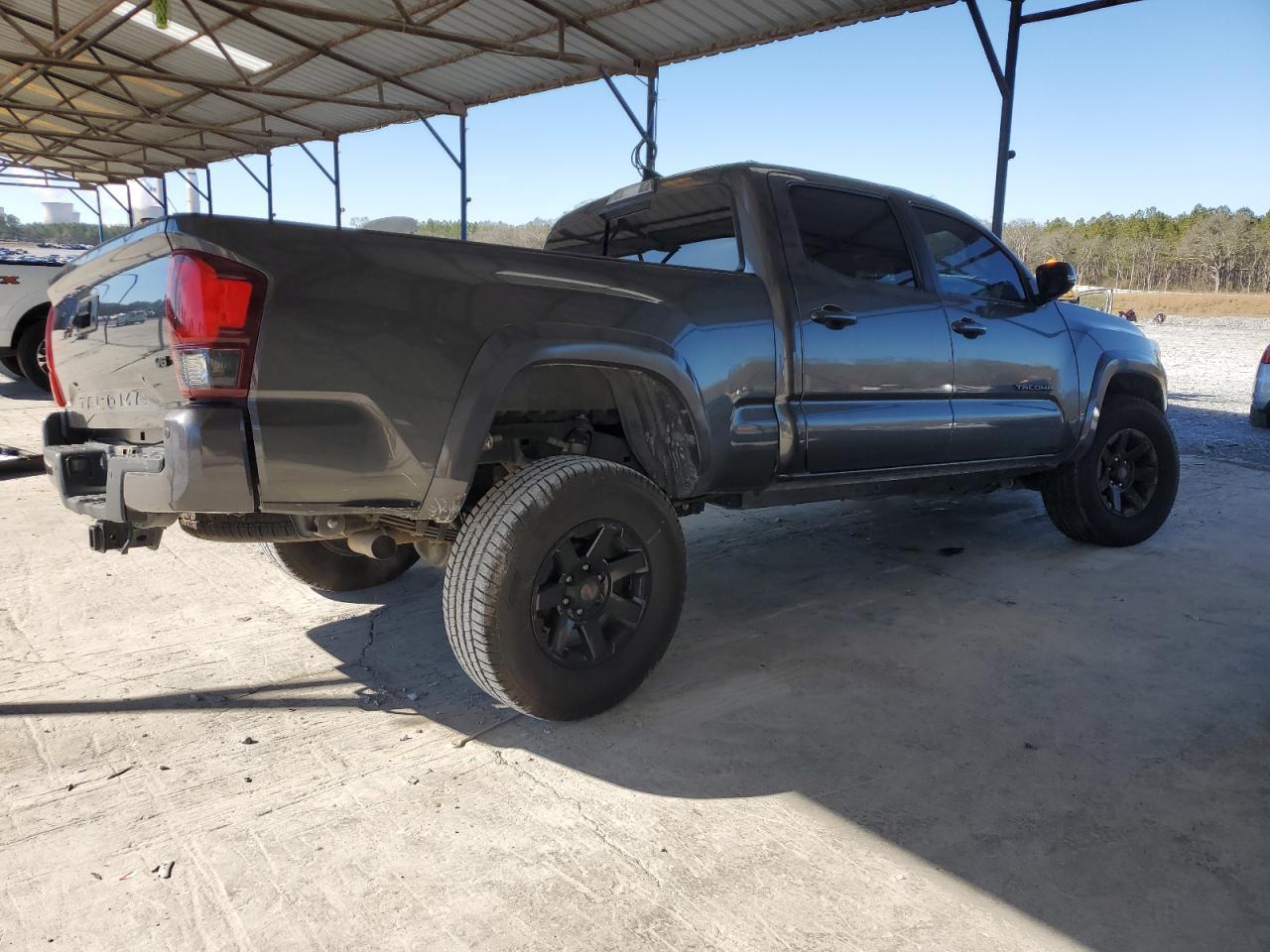 2019 TOYOTA TACOMA DOU - Фото 3
