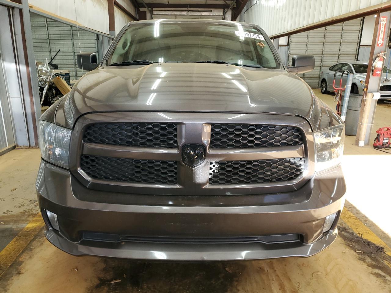 2018 RAM 1500 ST - Image 5