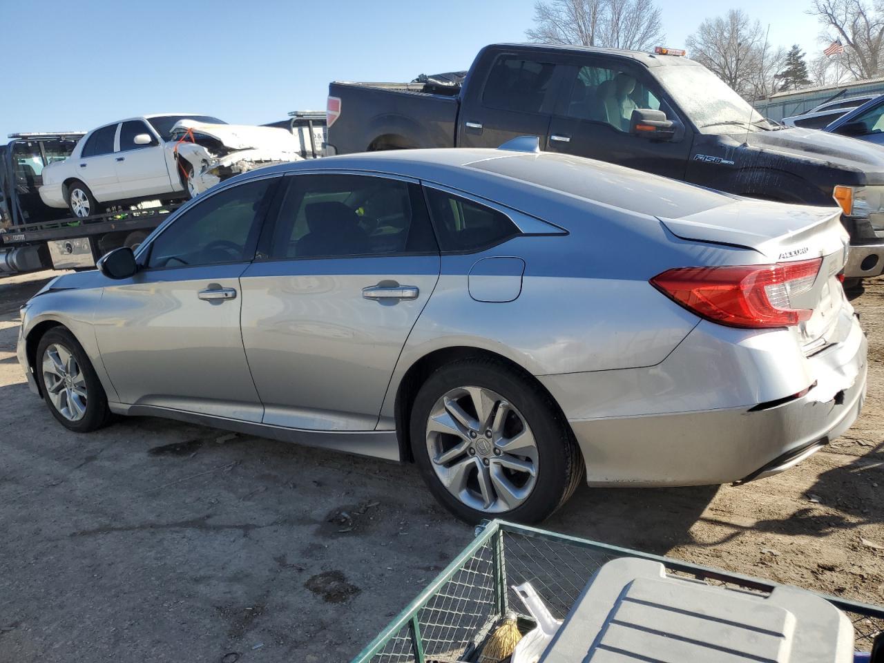 2018 HONDA ACCORD LX - Фото 2