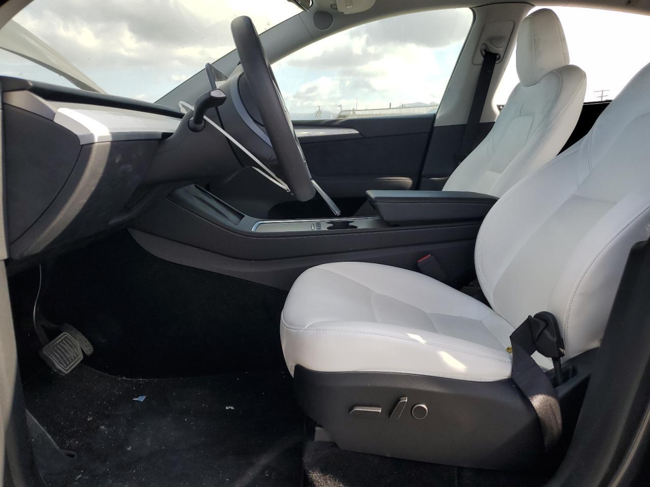 2024 TESLA MODEL Y - Image 7