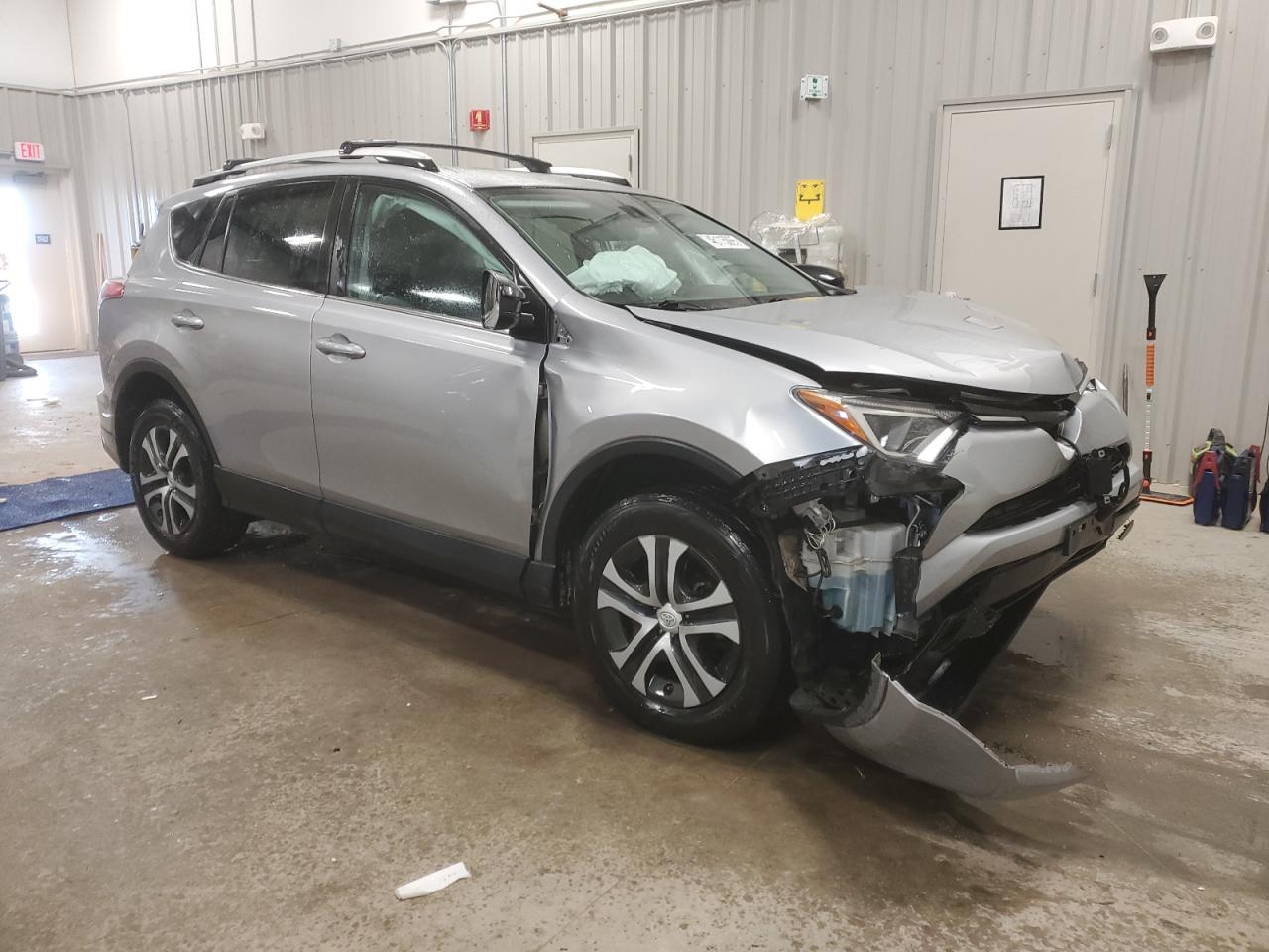 2018 TOYOTA RAV4 LE - Image 4