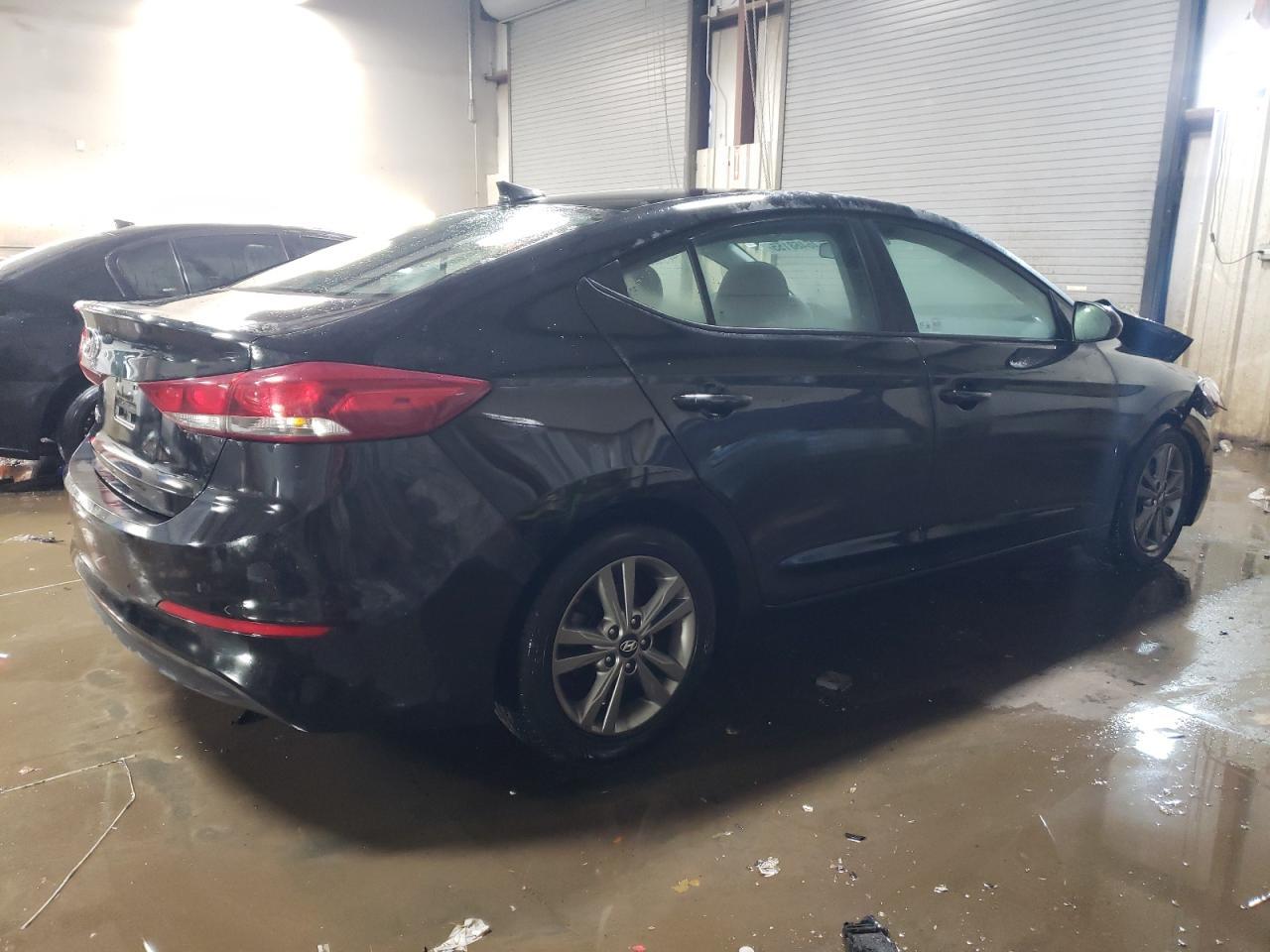 2018 HYUNDAI ELANTRA SE - Фото 3