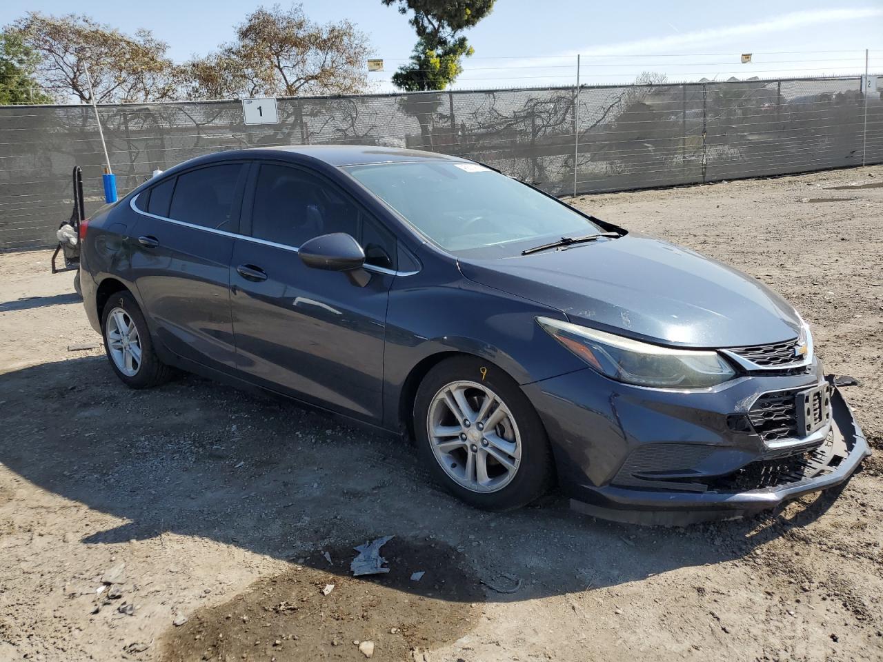 2016 CHEVROLET CRUZE LT - Image 4