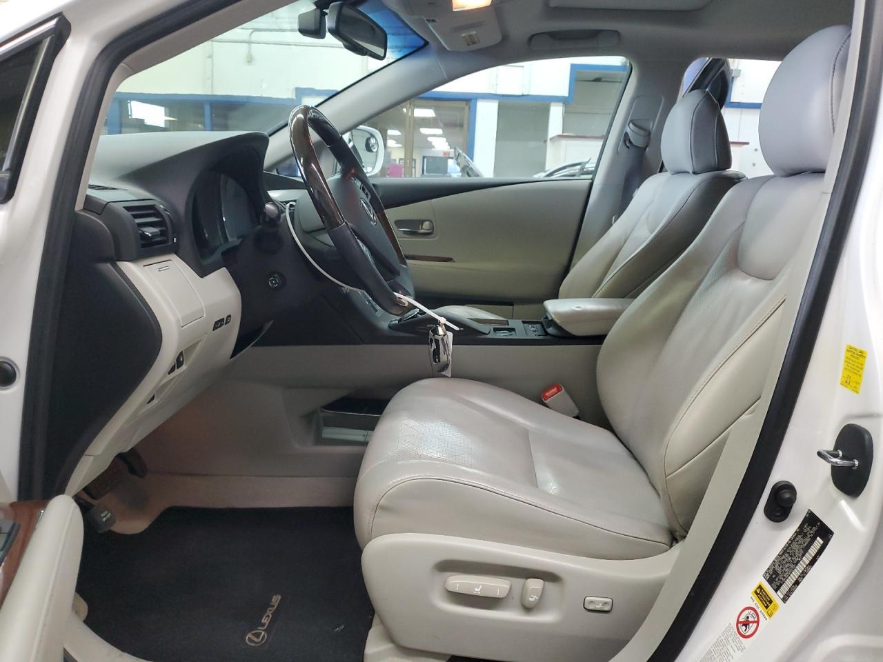 2010 LEXUS RX 350 - Фото 7