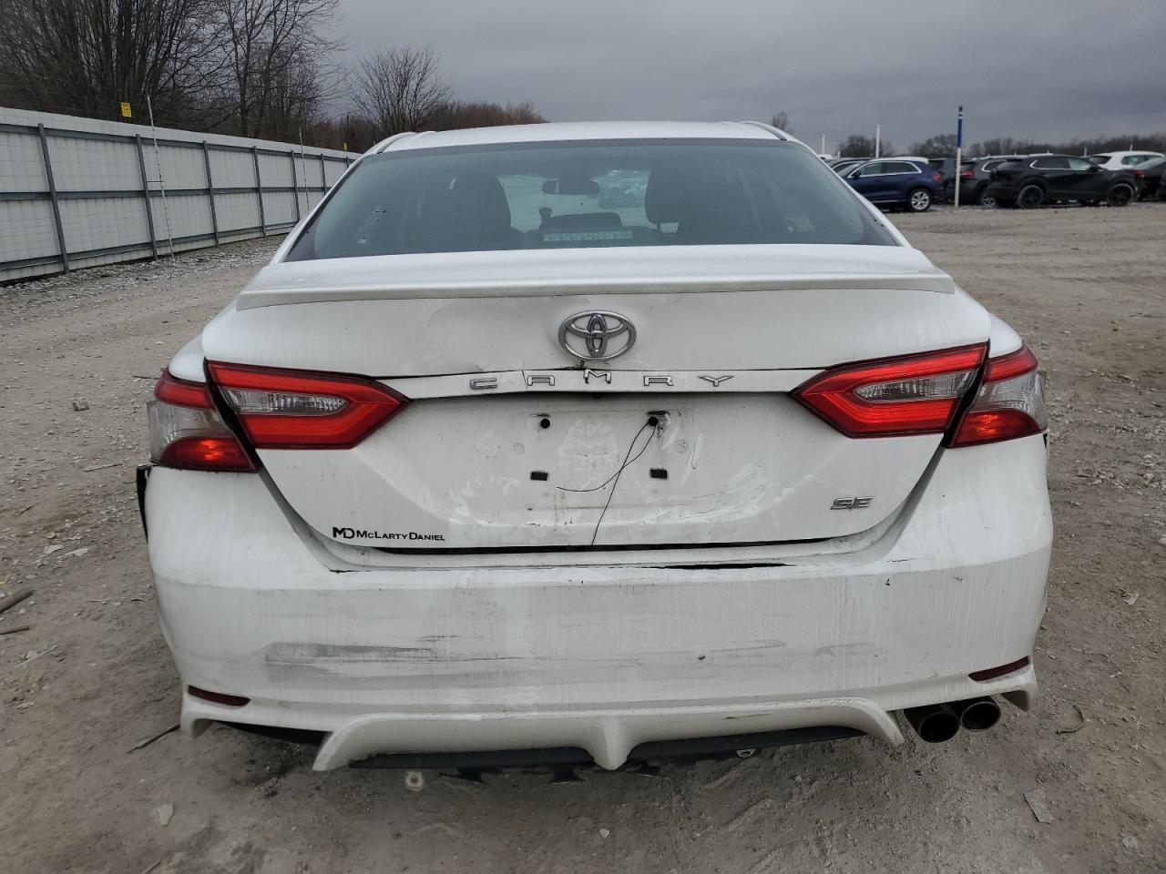 2018 TOYOTA CAMRY L - Фото 6