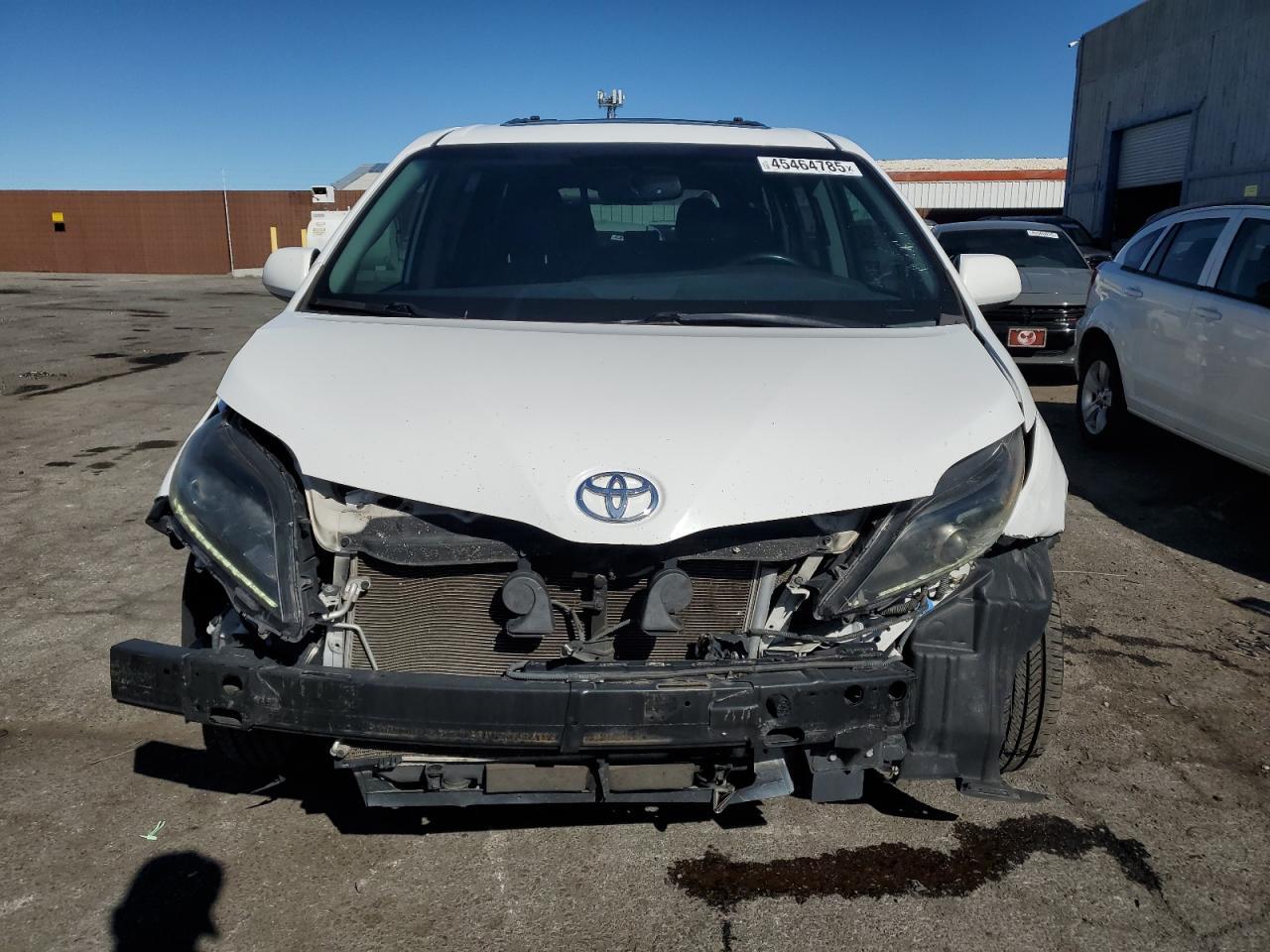 2015 TOYOTA SIENNA SPO - Фото 5