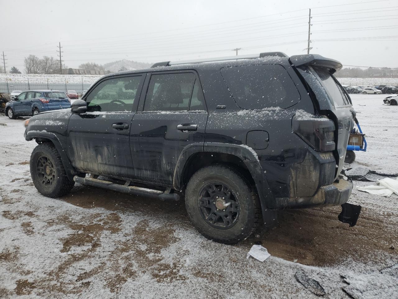 2022 TOYOTA 4RUNNER SR - Image 2