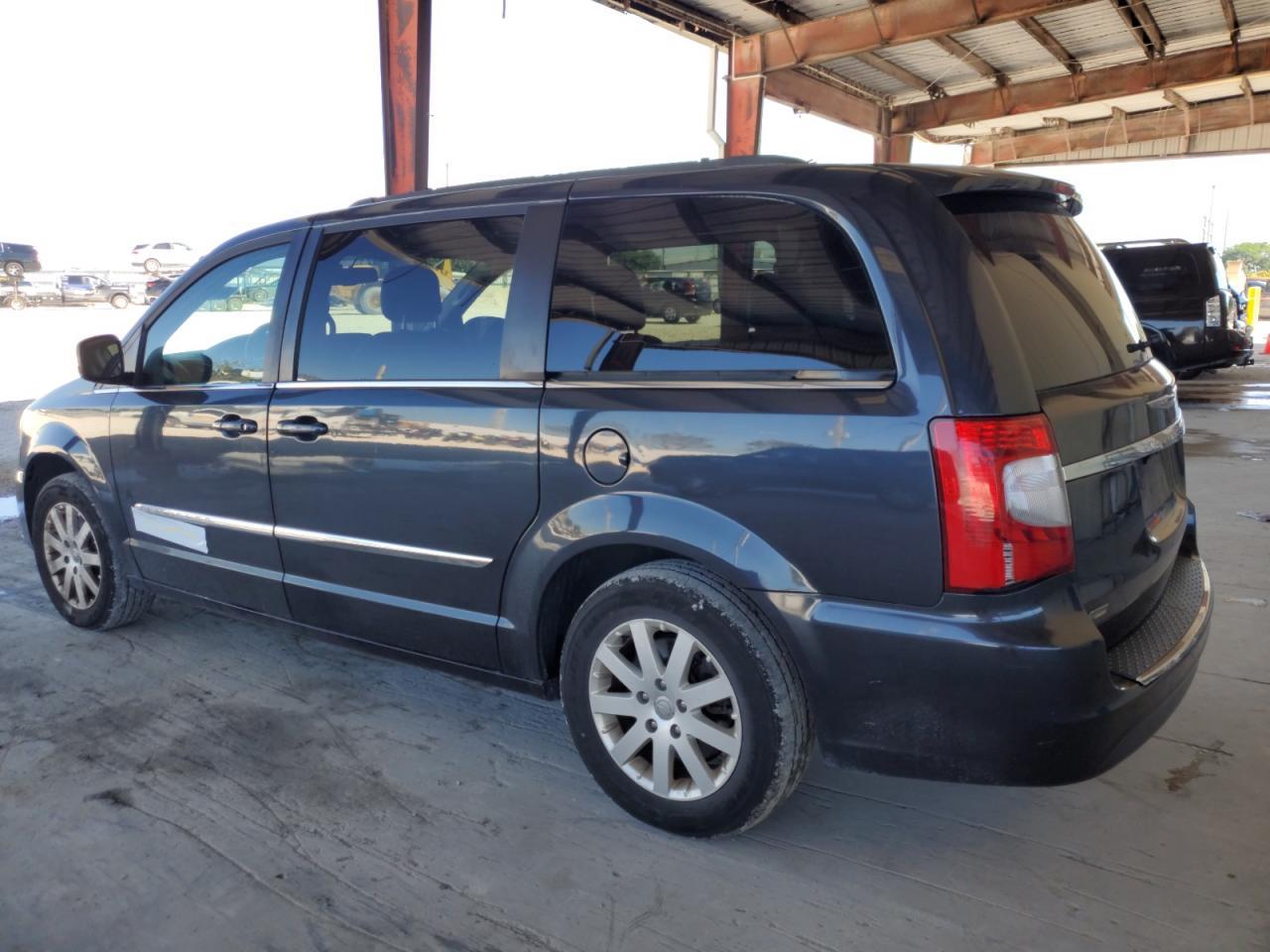 2014 CHRYSLER TOWN & COU - Image 2