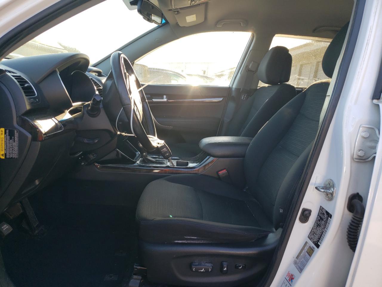 2015 KIA SORENTO LX - Image 7
