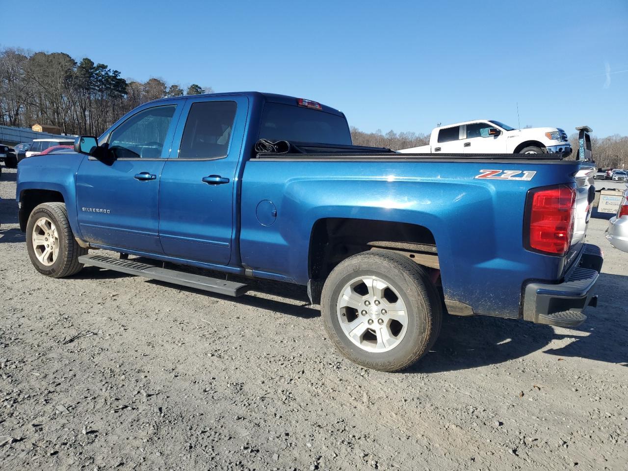 2017 CHEVROLET SILVERADO - Фото 2