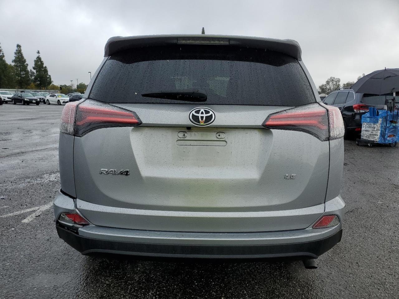 2018 TOYOTA RAV4 LE - Image 6