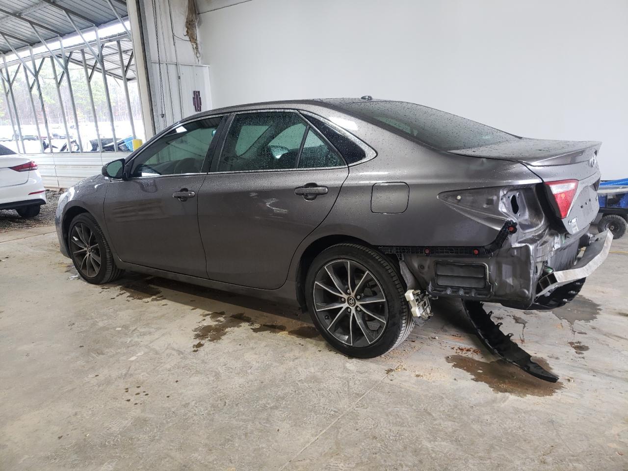2015 TOYOTA CAMRY LE - Фото 2