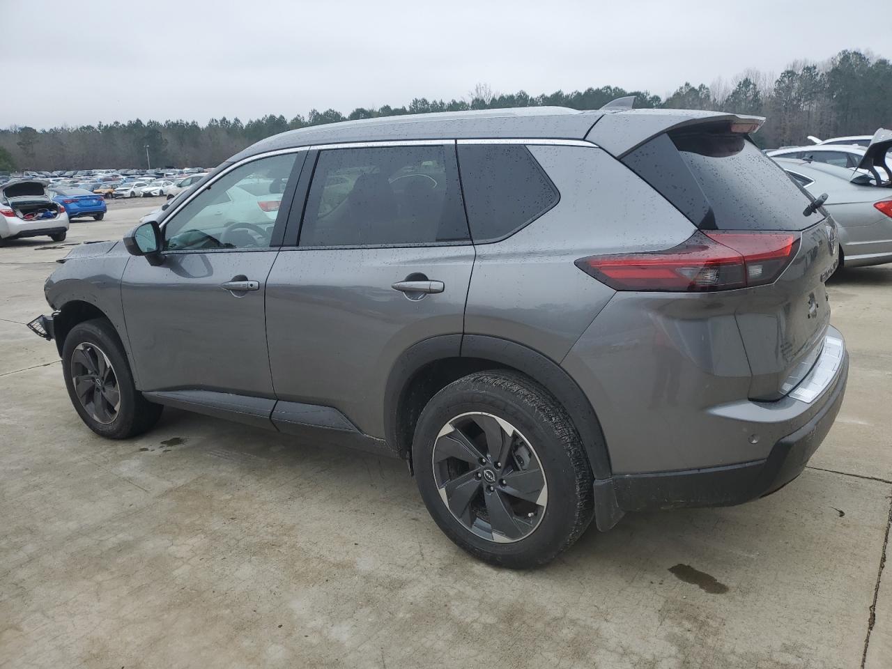 2024 NISSAN ROGUE SV - Image 2