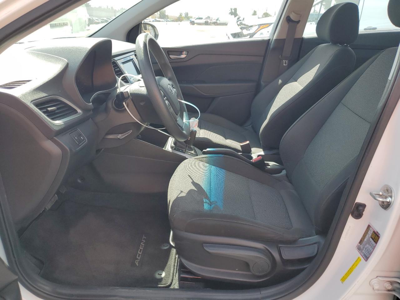 2019 HYUNDAI ACCENT SE - Фото 7