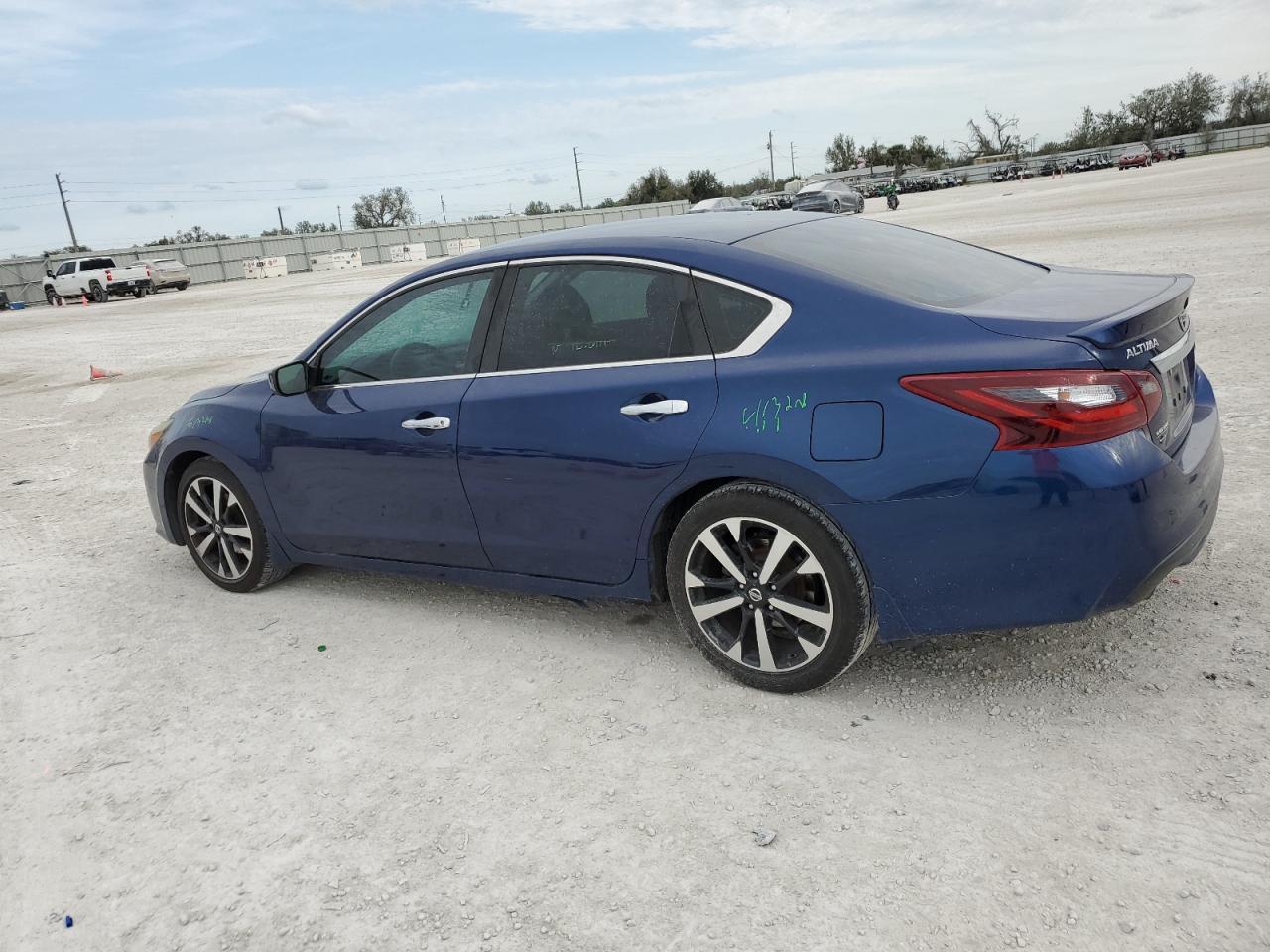 2018 NISSAN ALTIMA 2.5 - Фото 2