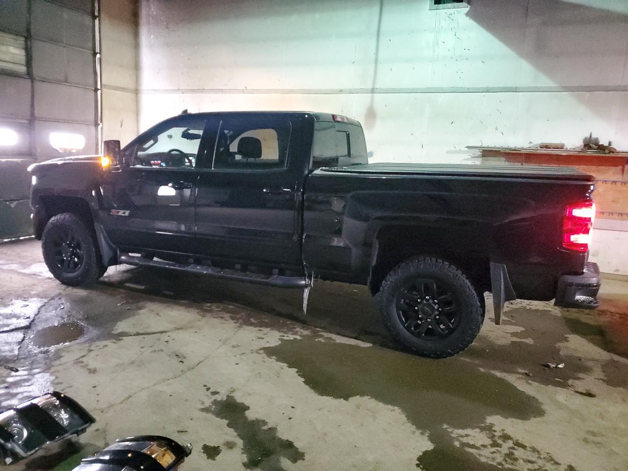 2017 CHEVROLET SILVERADO - Image 2