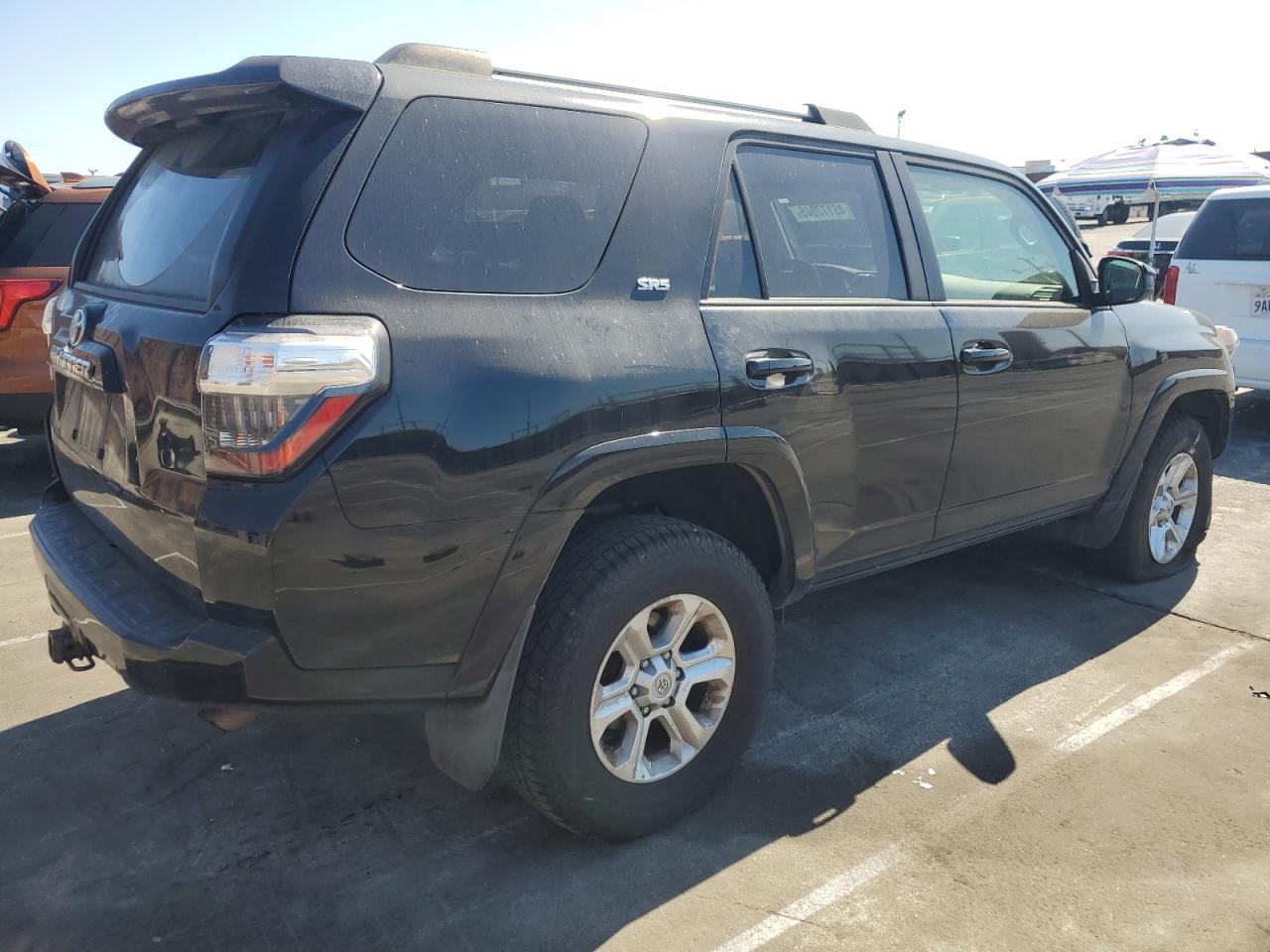 2019 TOYOTA 4RUNNER SR - Фото 3