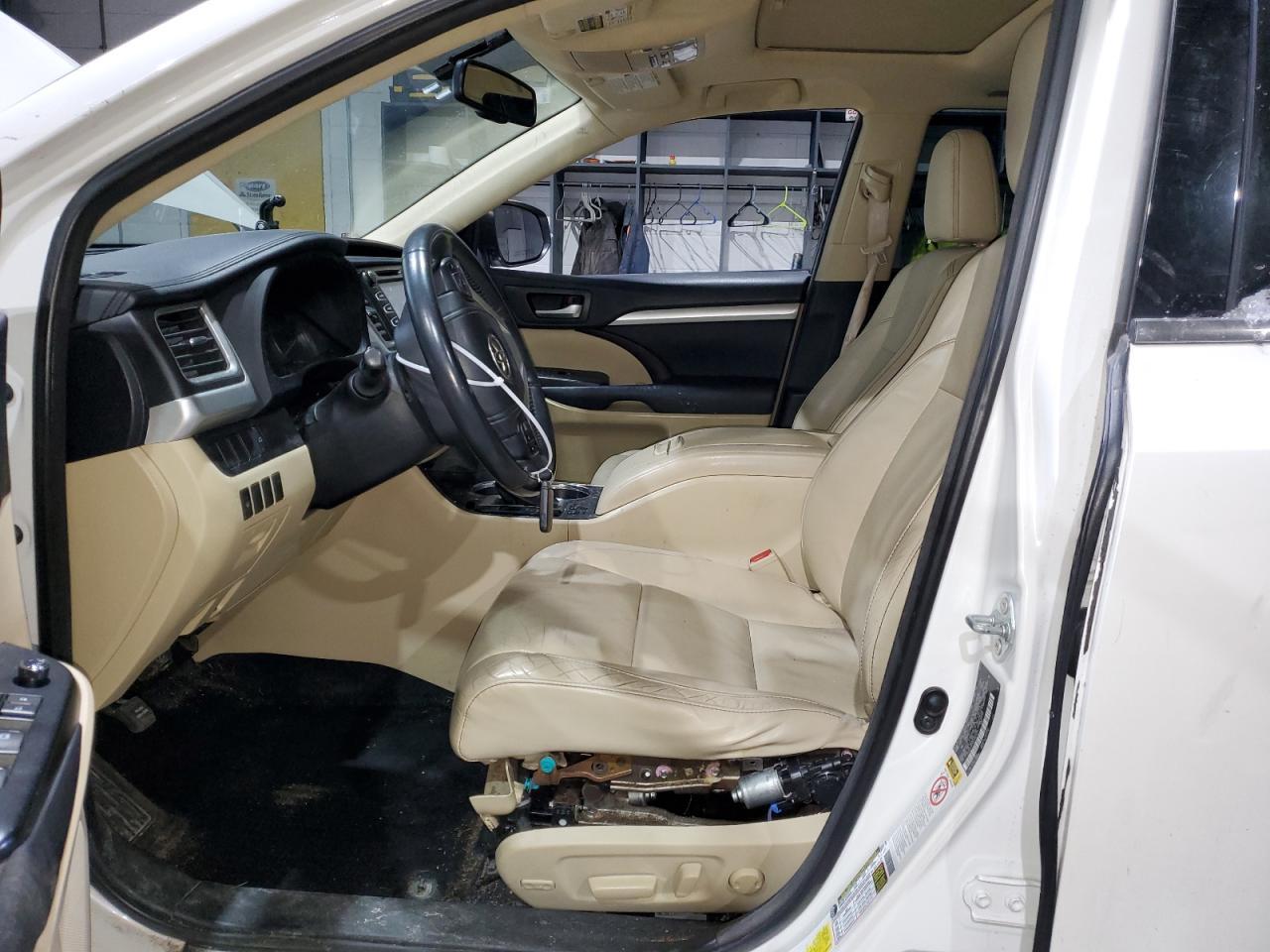 2014 TOYOTA HIGHLANDER - Фото 7