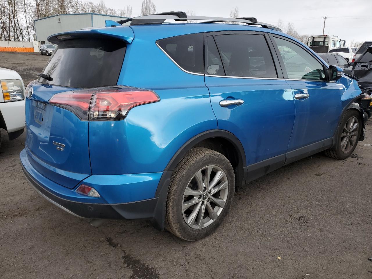 2018 TOYOTA RAV4 LIMIT - Фото 3