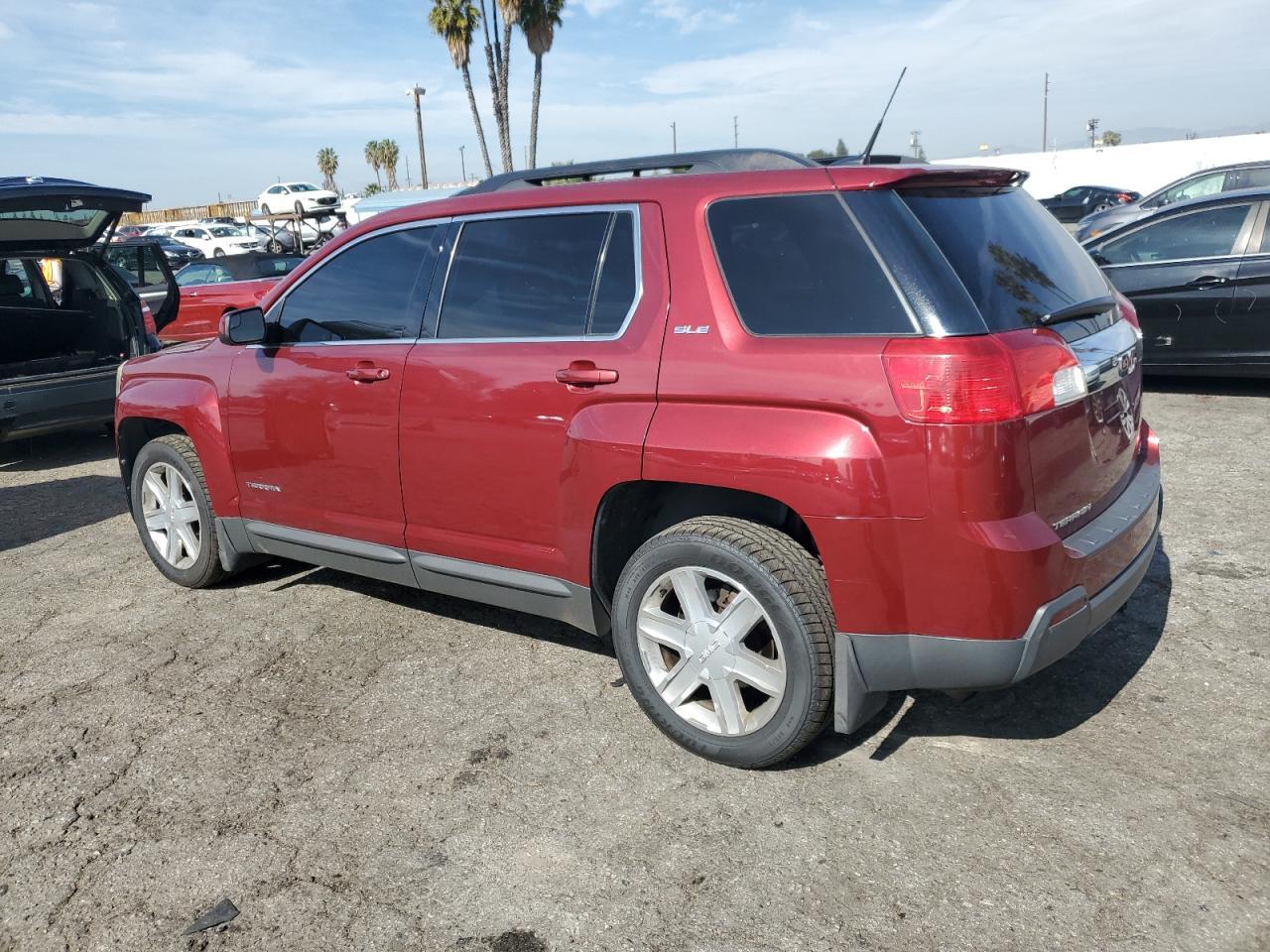 2012 GMC TERRAIN SL - Image 2