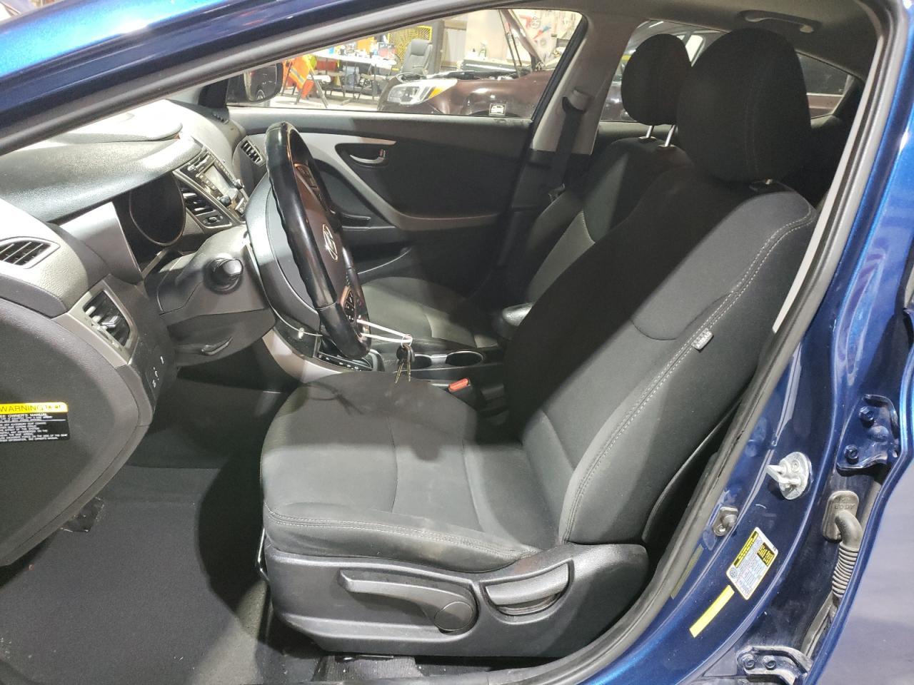 2015 HYUNDAI ELANTRA SE - Фото 7