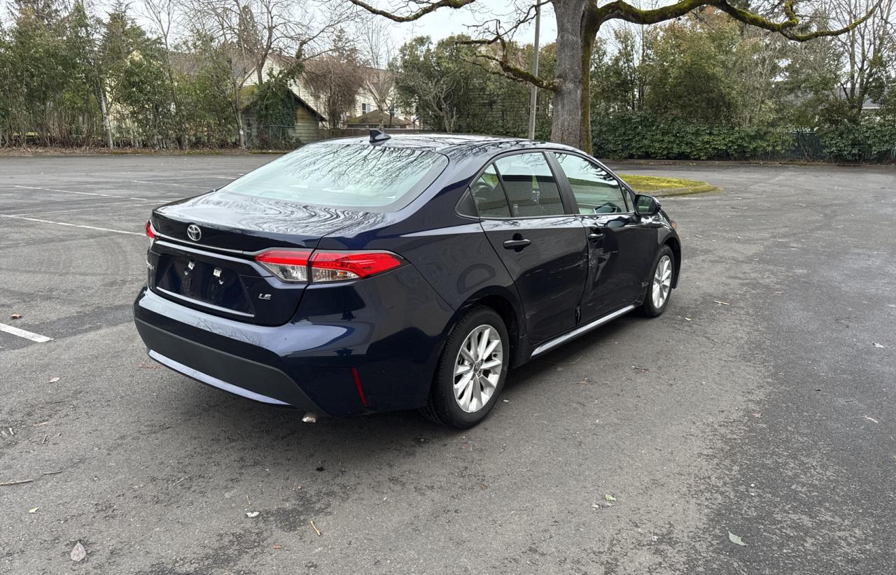 2022 TOYOTA COROLLA LE - Фото 4