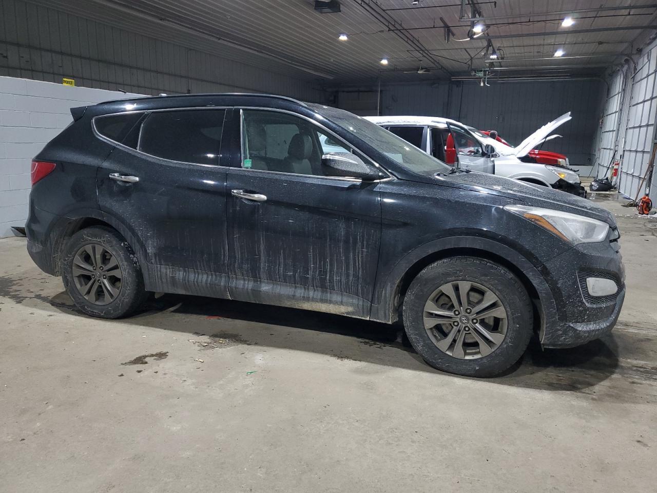 2013 HYUNDAI SANTA FE S - Image 4