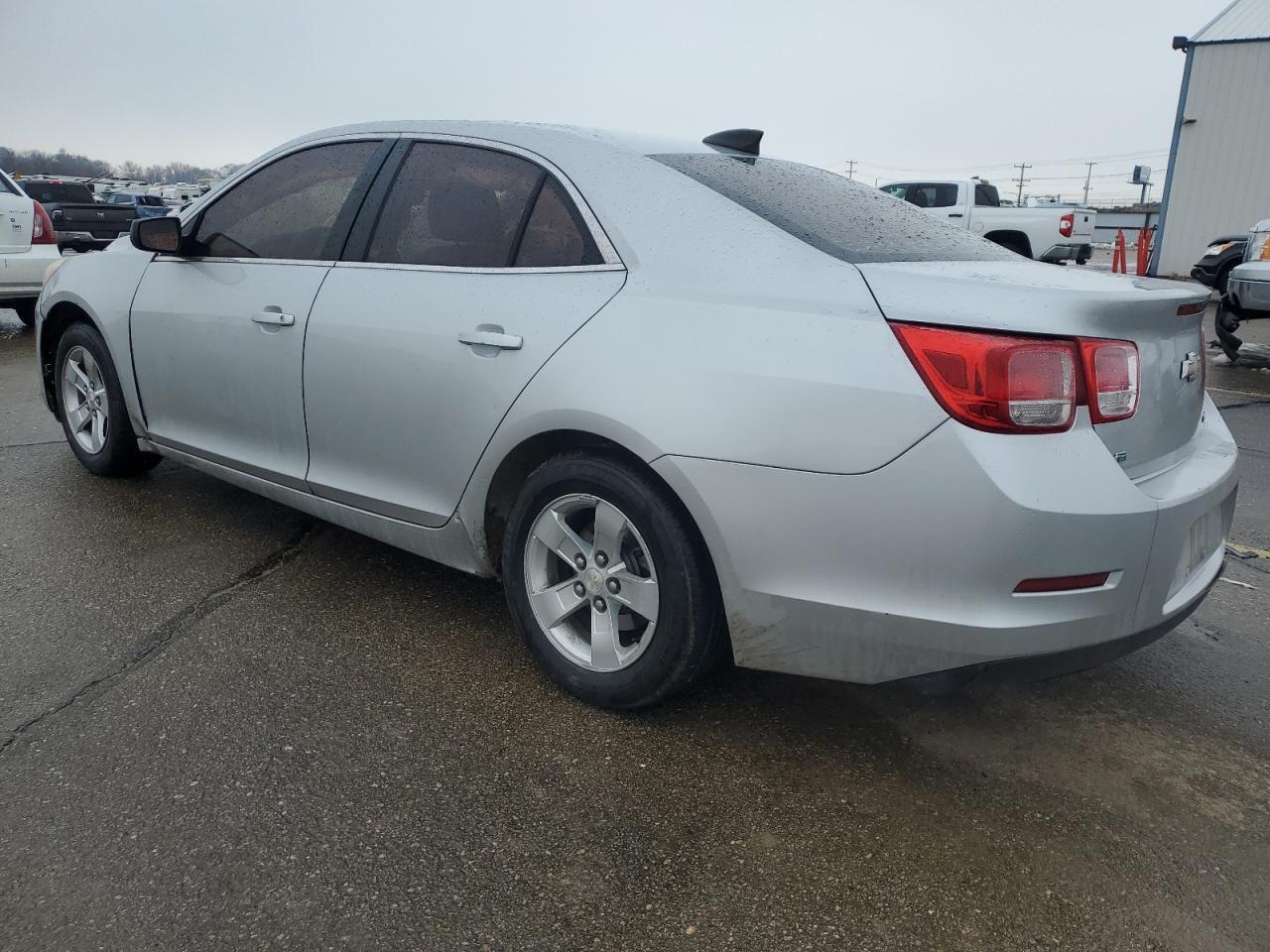 2015 CHEVROLET MALIBU LS - Image 2