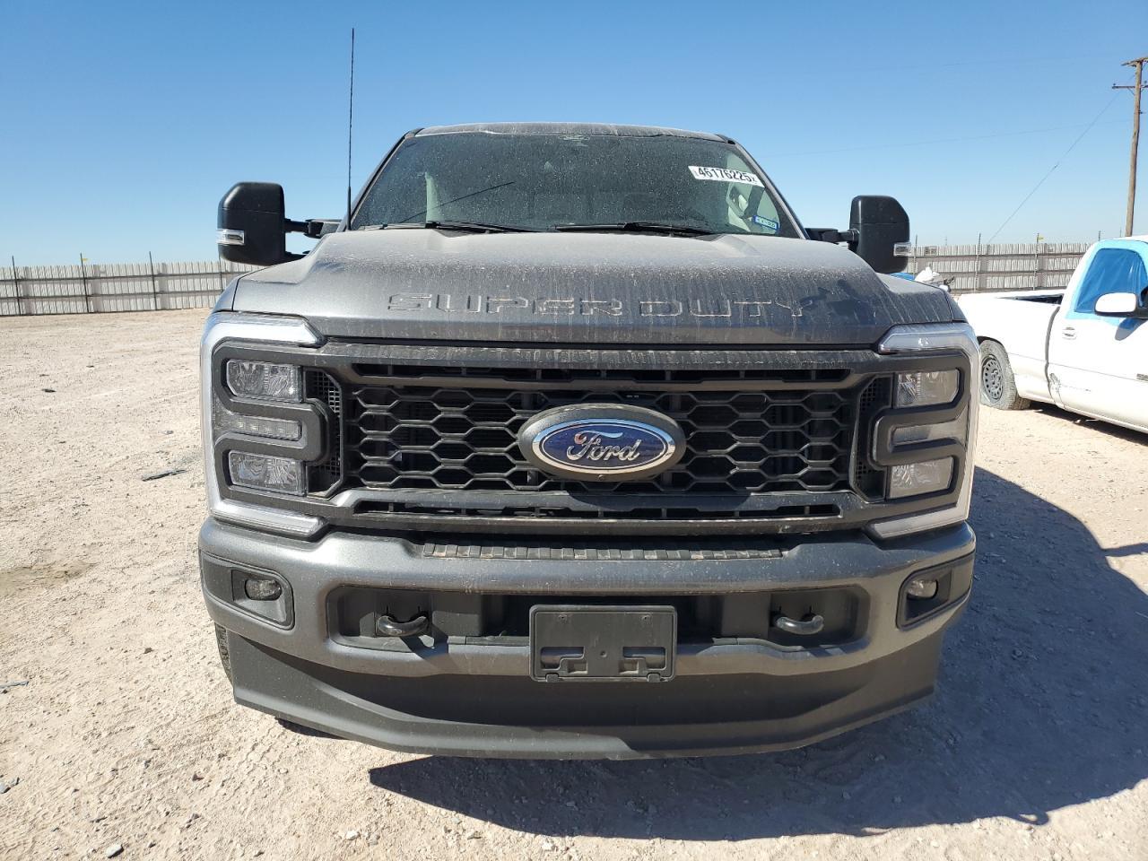 2024 FORD F250 SUPER - Image 5