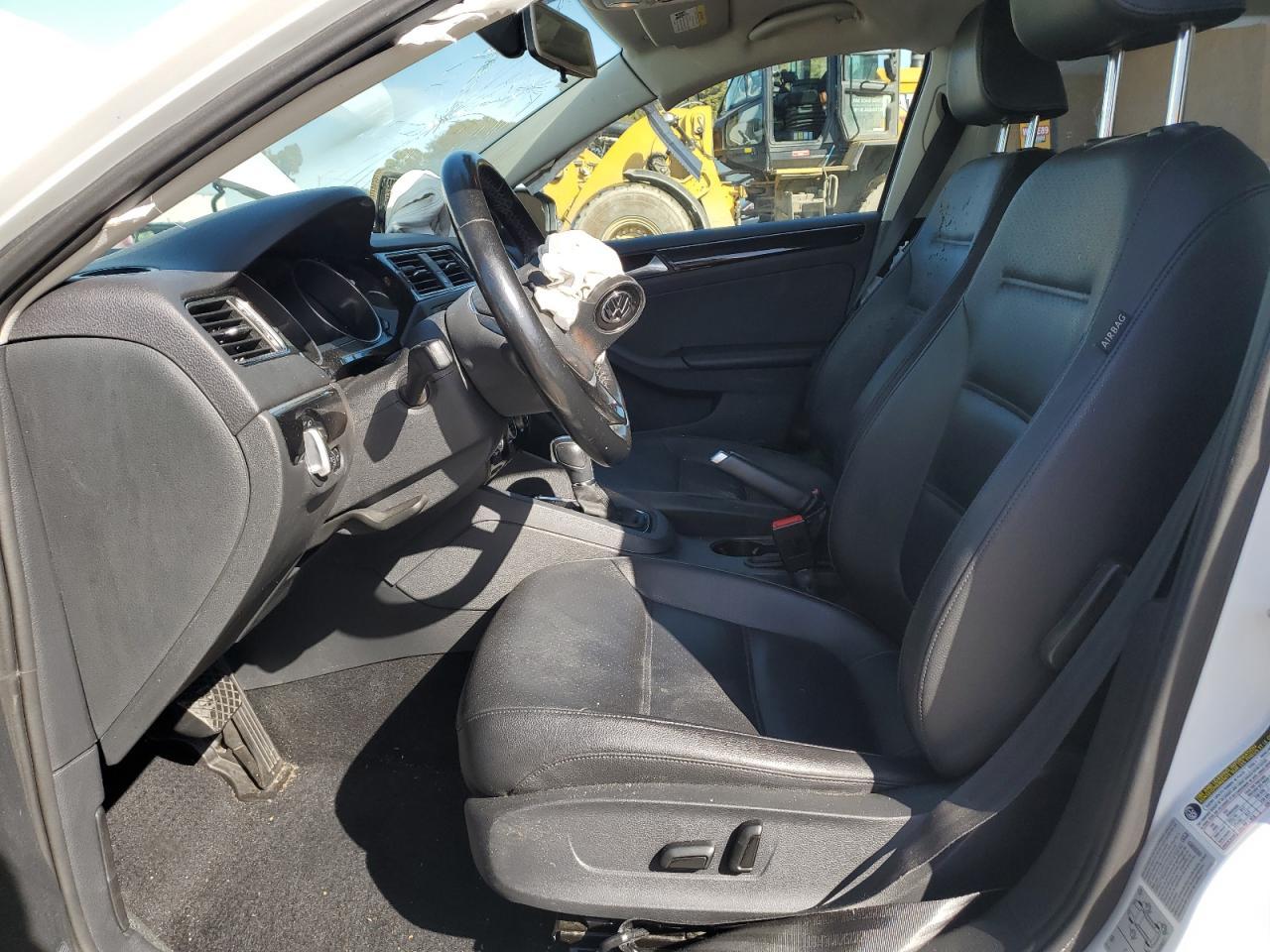 2017 VOLKSWAGEN JETTA SEL - Image 7