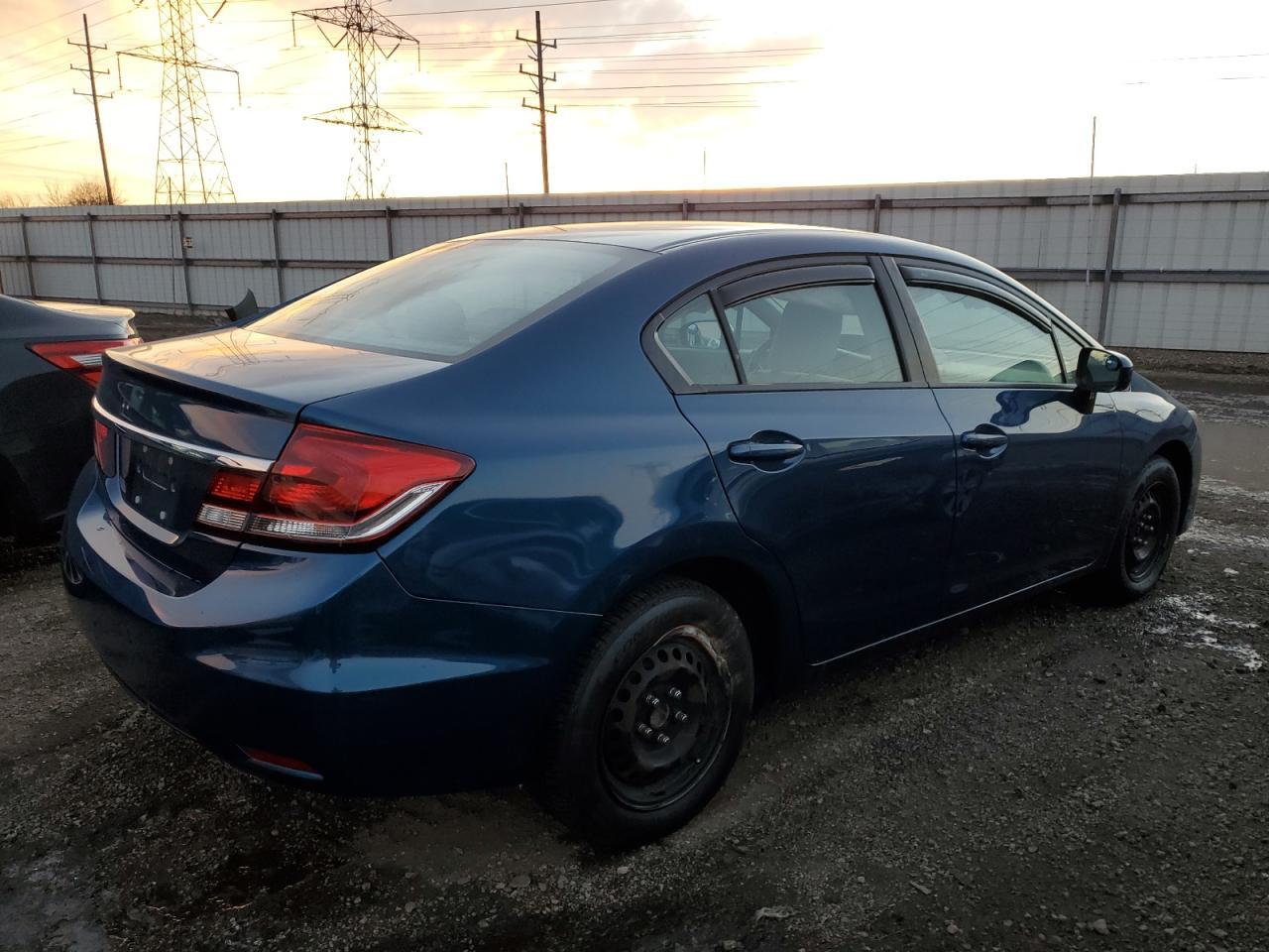 2015 HONDA CIVIC LX - Image 3