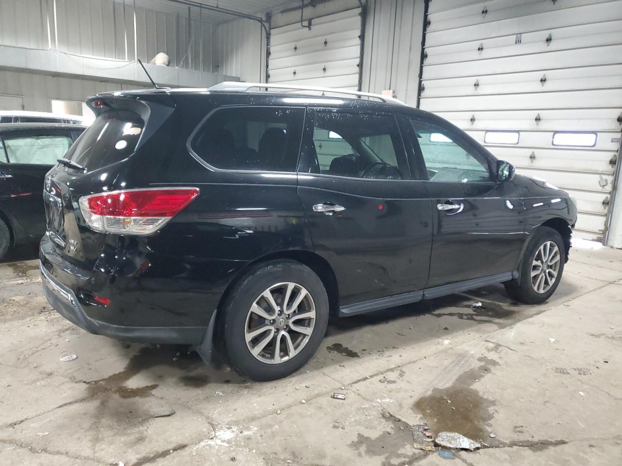 2013 NISSAN PATHFINDER - Фото 3