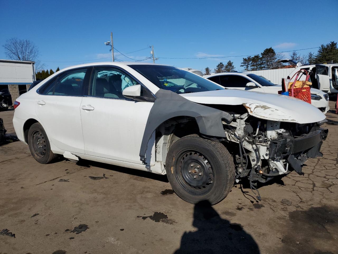 2016 TOYOTA CAMRY LE - Image 4