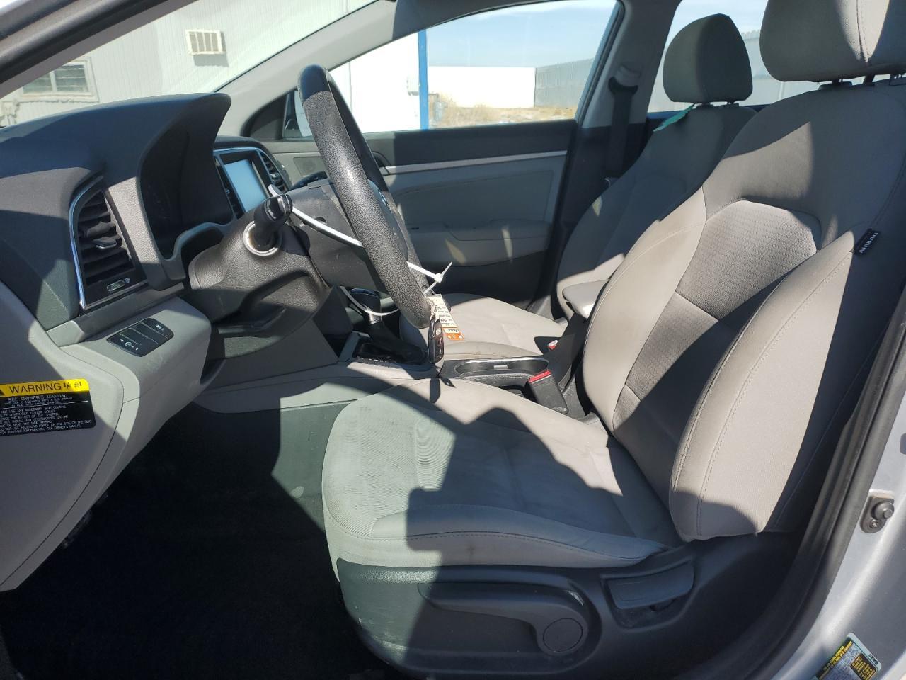 2017 HYUNDAI ELANTRA SE - Фото 7