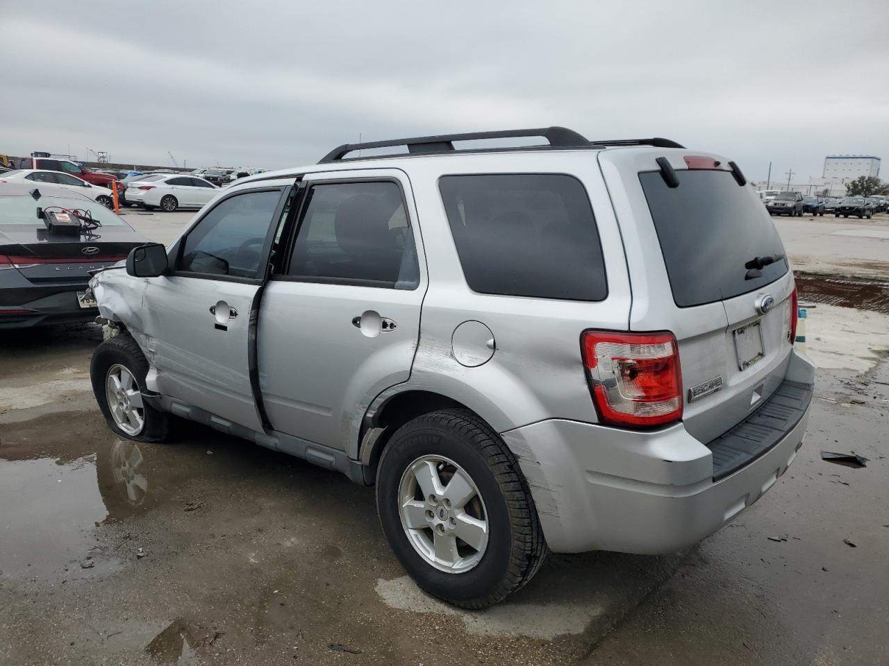 2012 FORD ESCAPE XLT - Фото 2