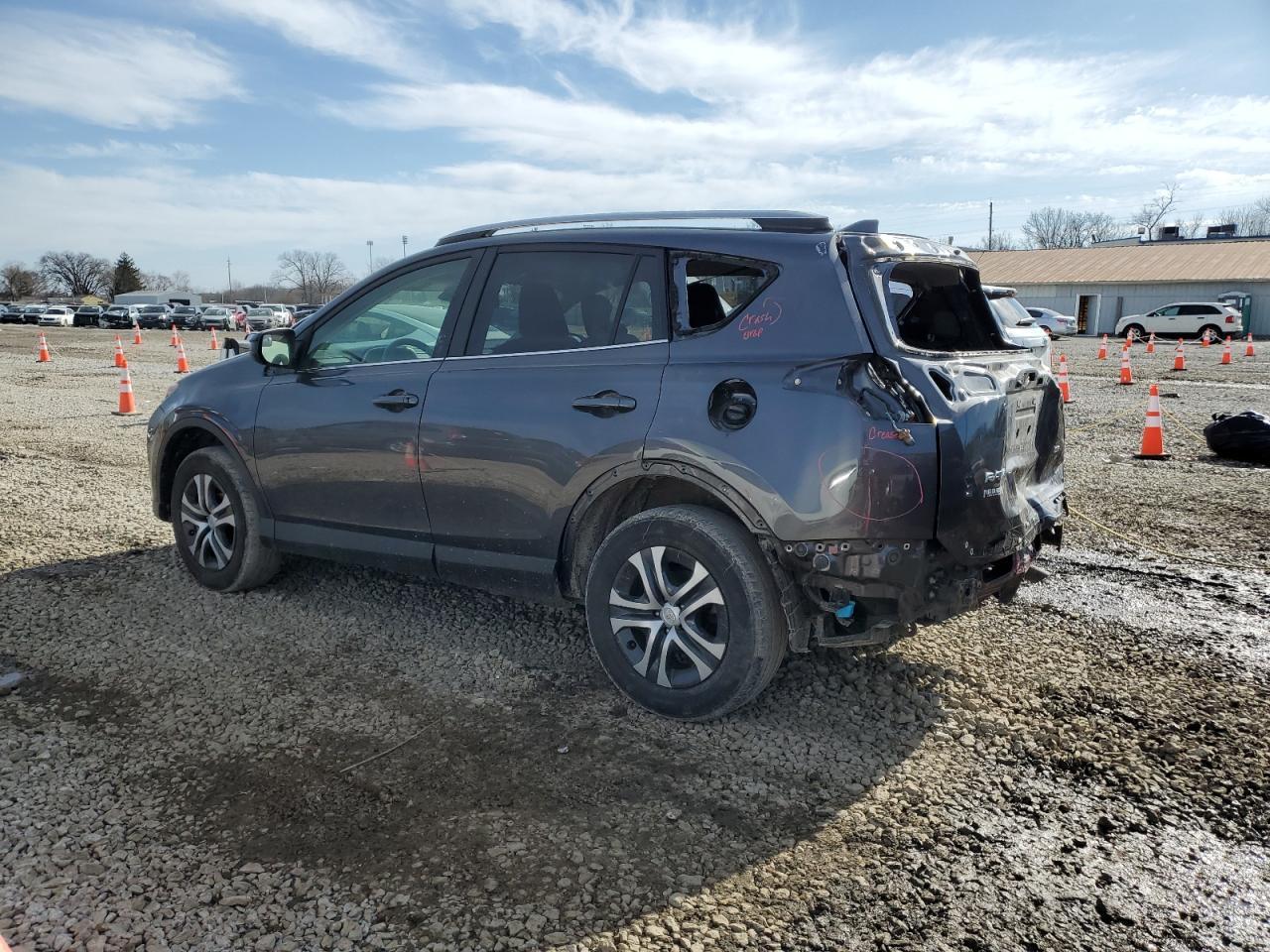 2017 TOYOTA RAV4 LE - Фото 2
